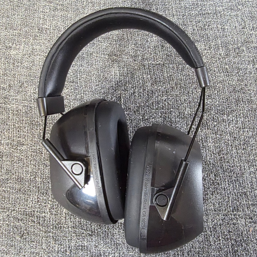 Honeywell Howard Leight VeriShield VS130 Earmuffs NRR 30 Hearing Protection
